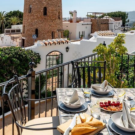 Hermosa Casa Con Terraza E Increibles Vistas Al Mar Y La Montana Nerja Exterior photo